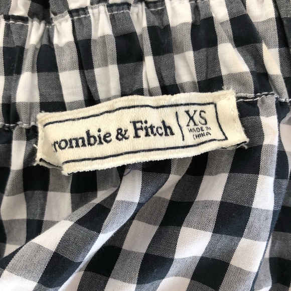 Abercrombie and Fitch Off The Shoulder Poplin Top - Picture 6 of 7